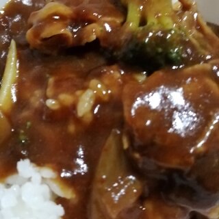 ブロッコリーと牛肉のビーフシチュー